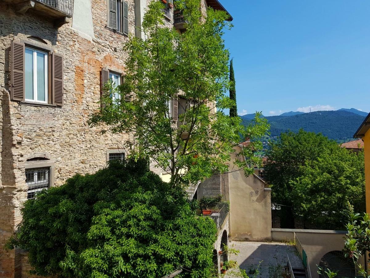 Bergamo Alta Guest House Exteriör bild